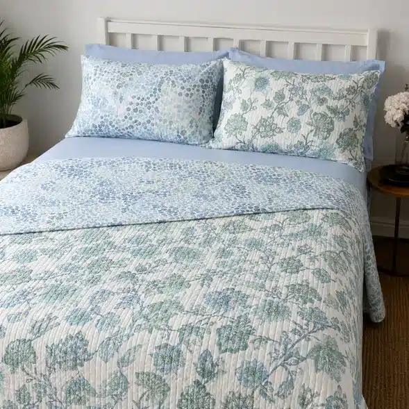 Premium Reversible Floral Quilted Comforter Set with Matching Pillow Covers – Soft All-Season Bedspread
